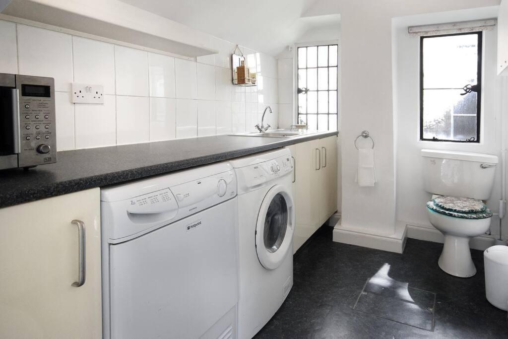 Holiday home Charming In The Heart Of With Parking Frome