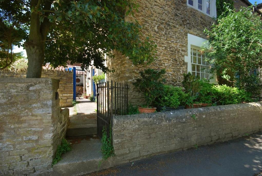 Holiday home Charming In The Heart Of With Parking